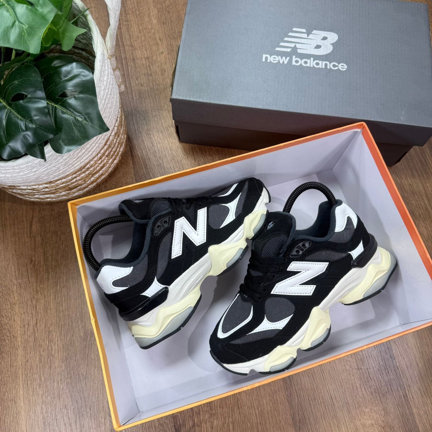 New Balance 9060 caballero