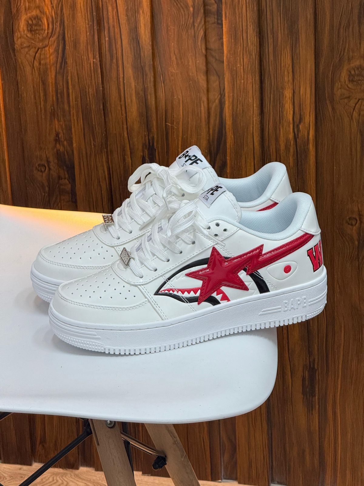 A Bathing Ape Bape Sta Low Shark blanco caballero