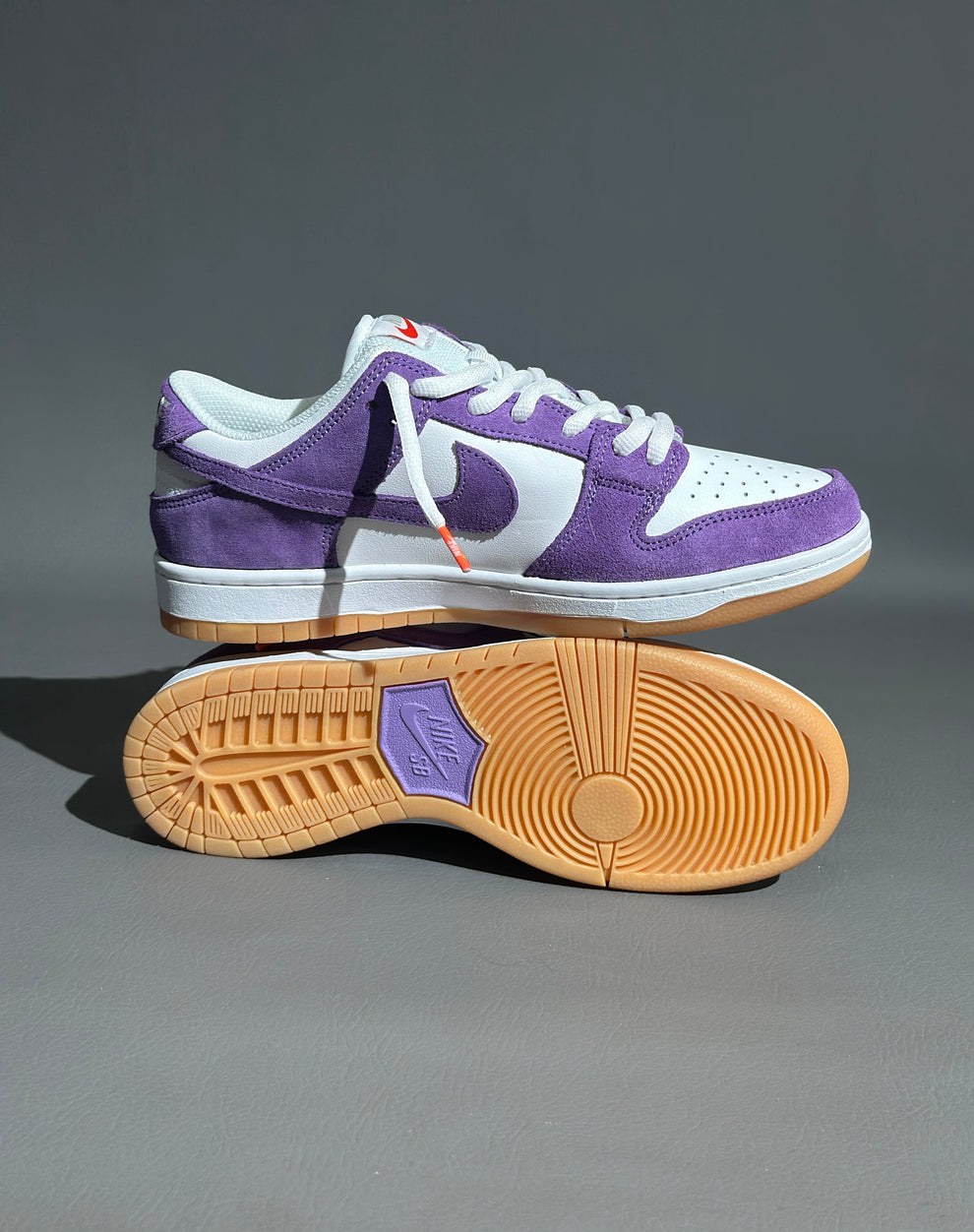 Nike SB Dunk Low "Court Purple". dama