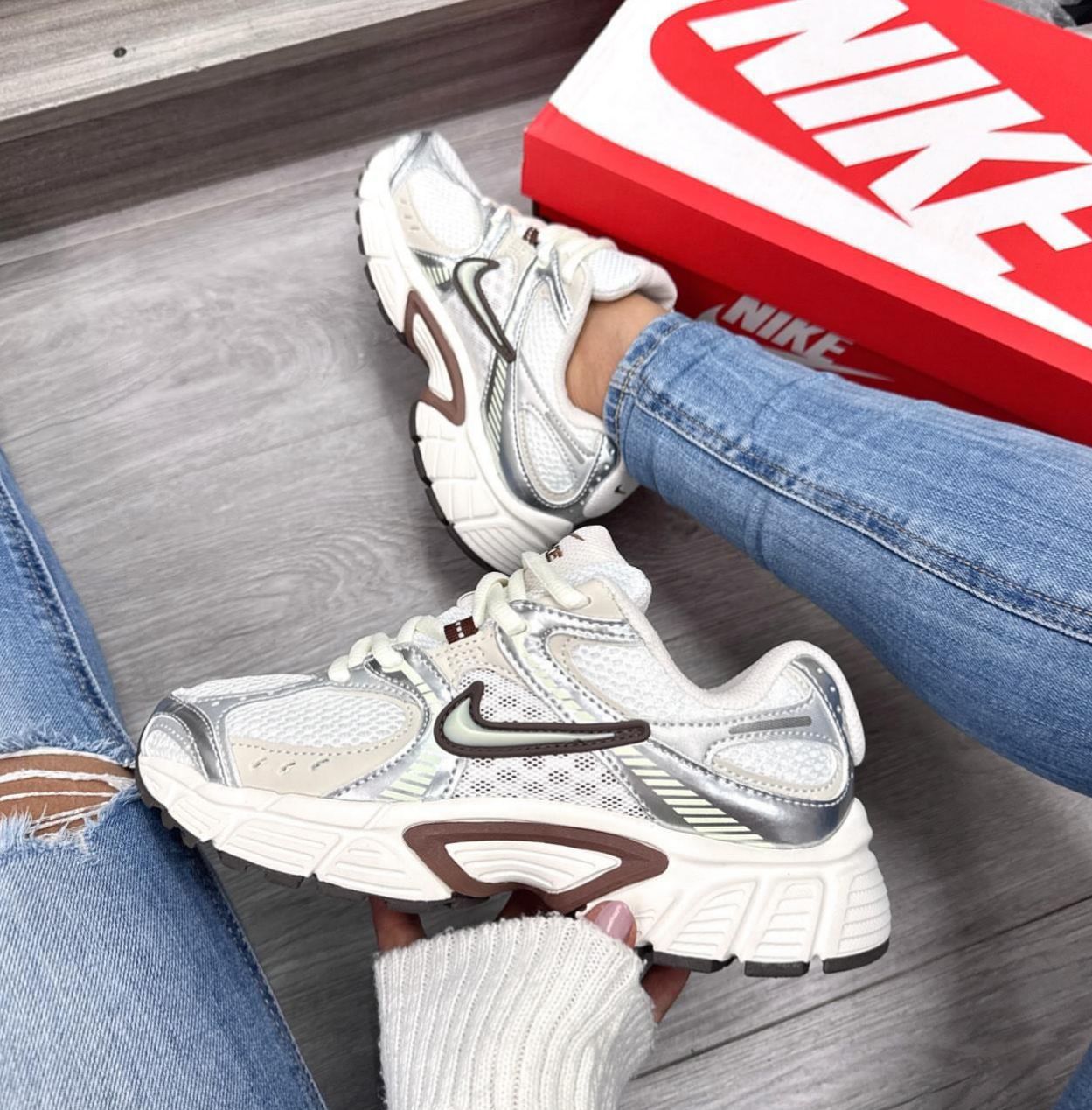 Nike modelo V5 RNR. dama