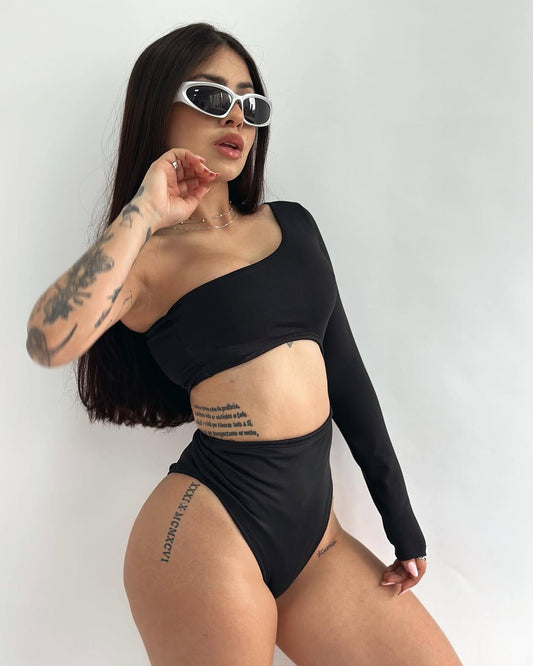 BODY 019