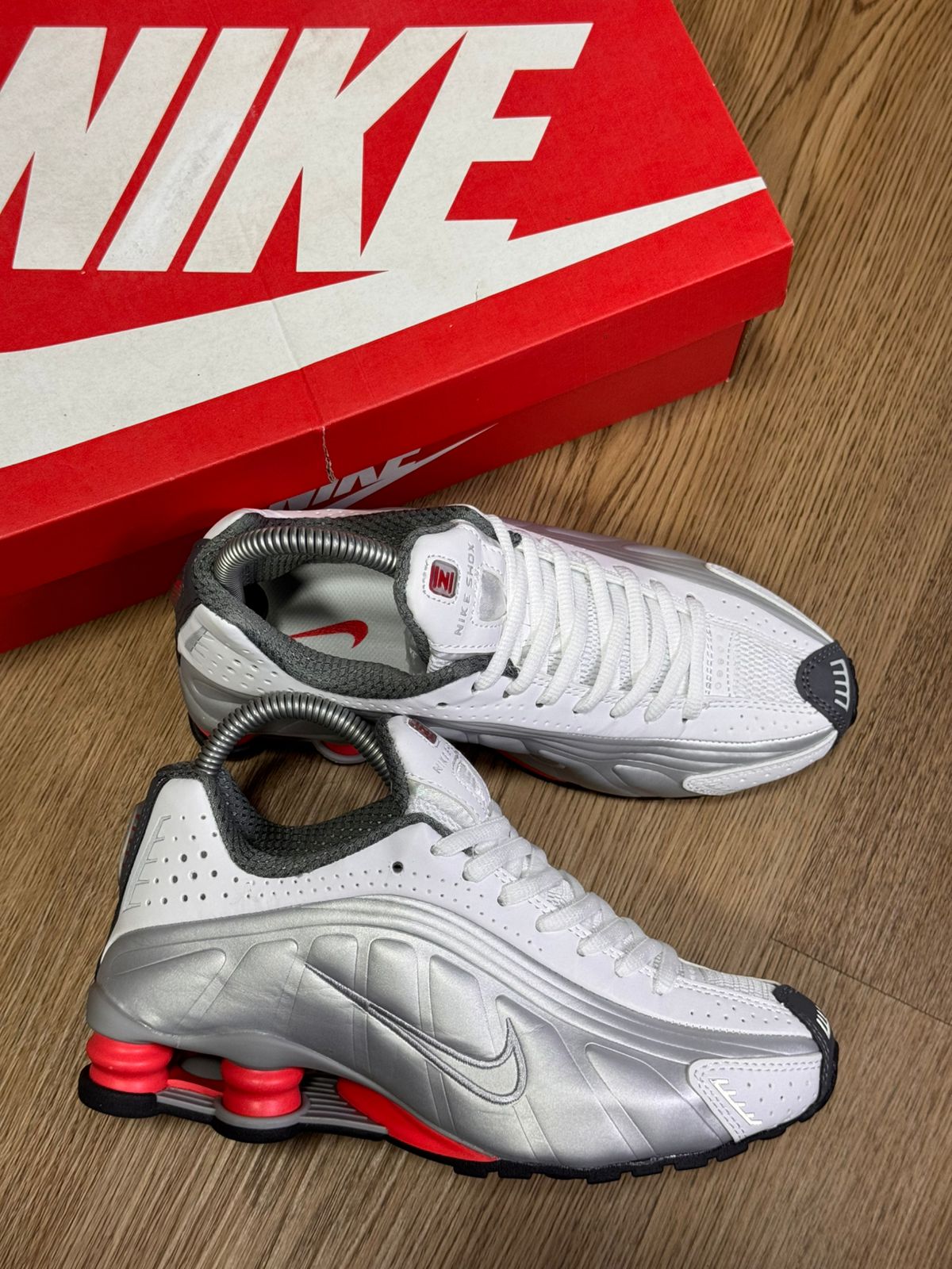 Nike Shox R4 caballero