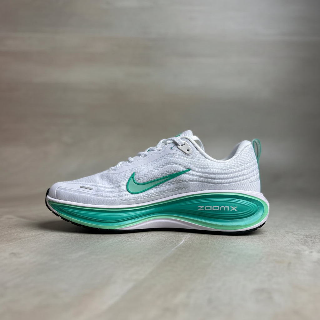 Nike vomero ZoomX dama