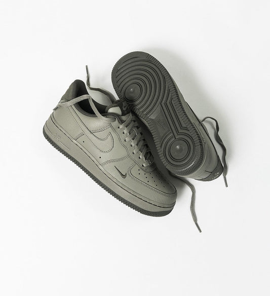 Nike Air Force 1 '07 LV8 Army caballero
