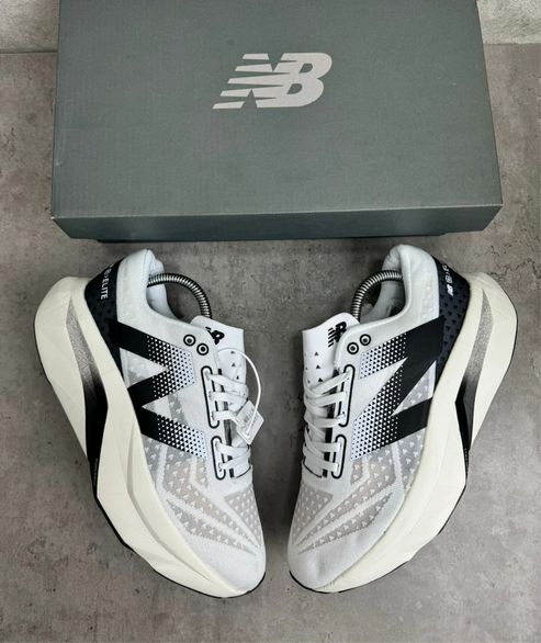 New Balance FuelCell  Caballero