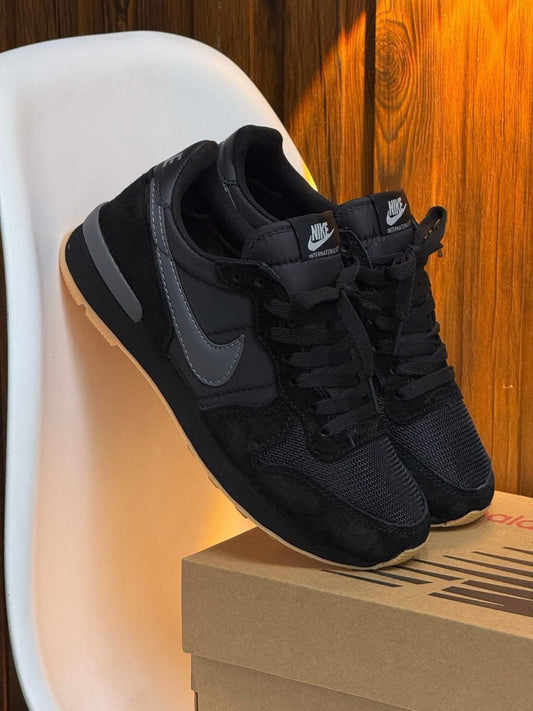 Nike Internationalist dama