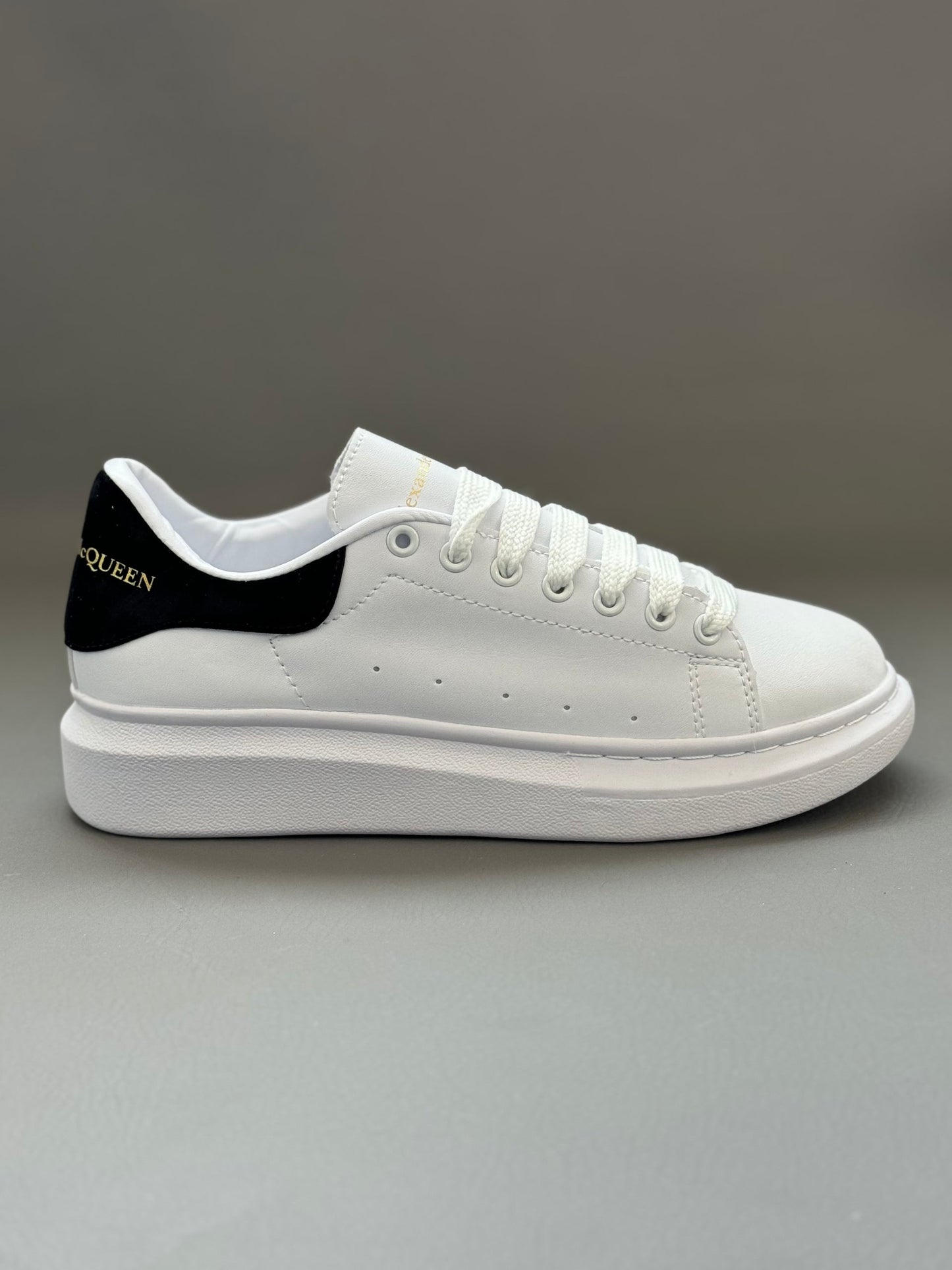 Alexander McQueen. dama