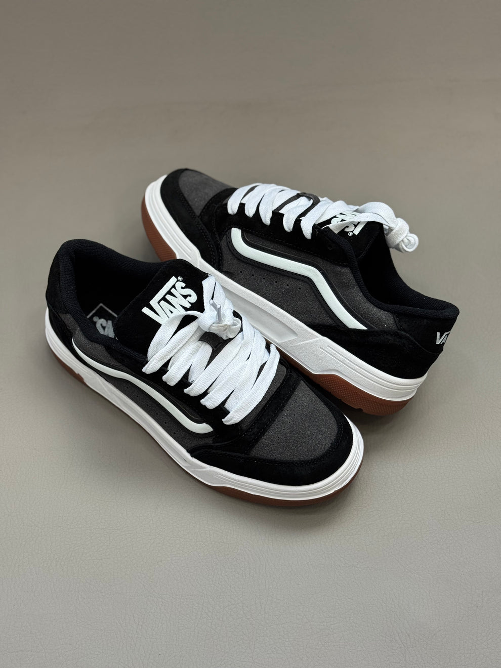 Vans Hylane caballero