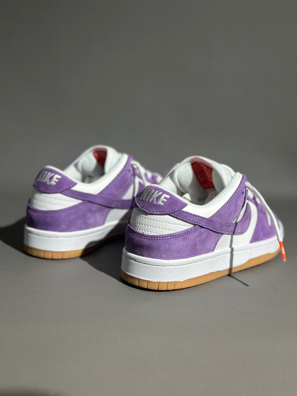 Nike SB Dunk Low "Court Purple". dama