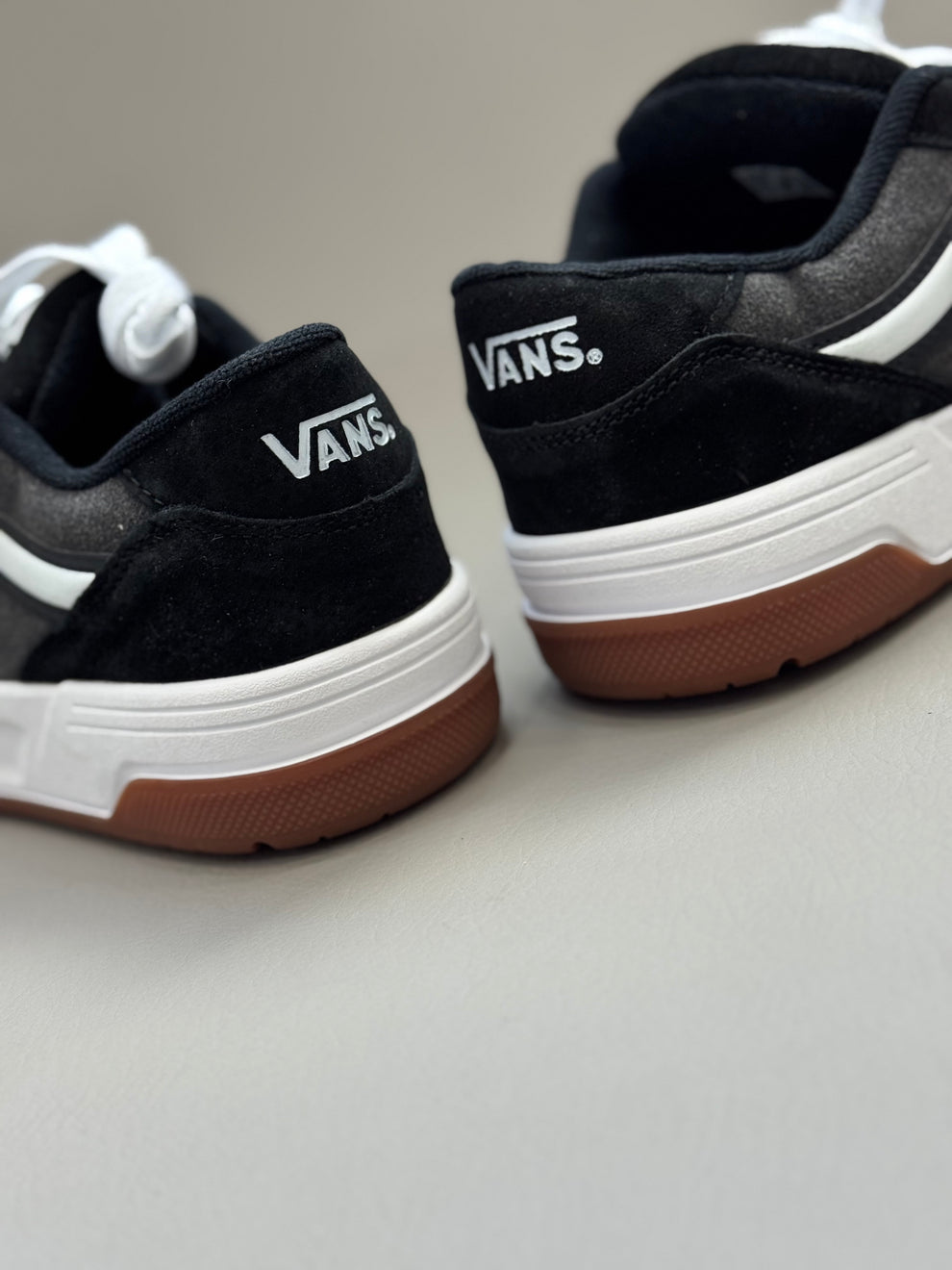 Vans Hylane caballero