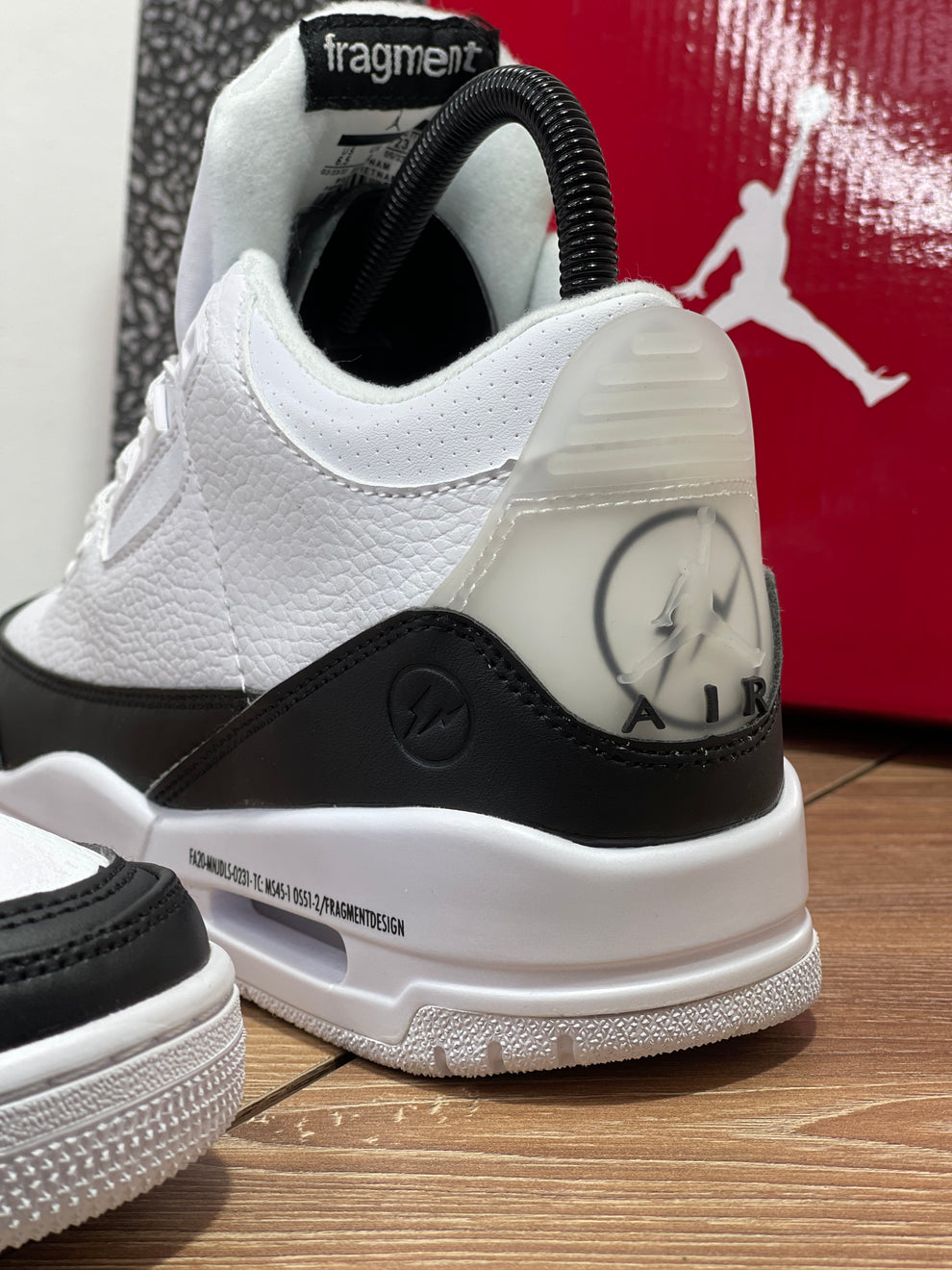 Nike Air Jordan 3 Retro x Fragment Design caballero
